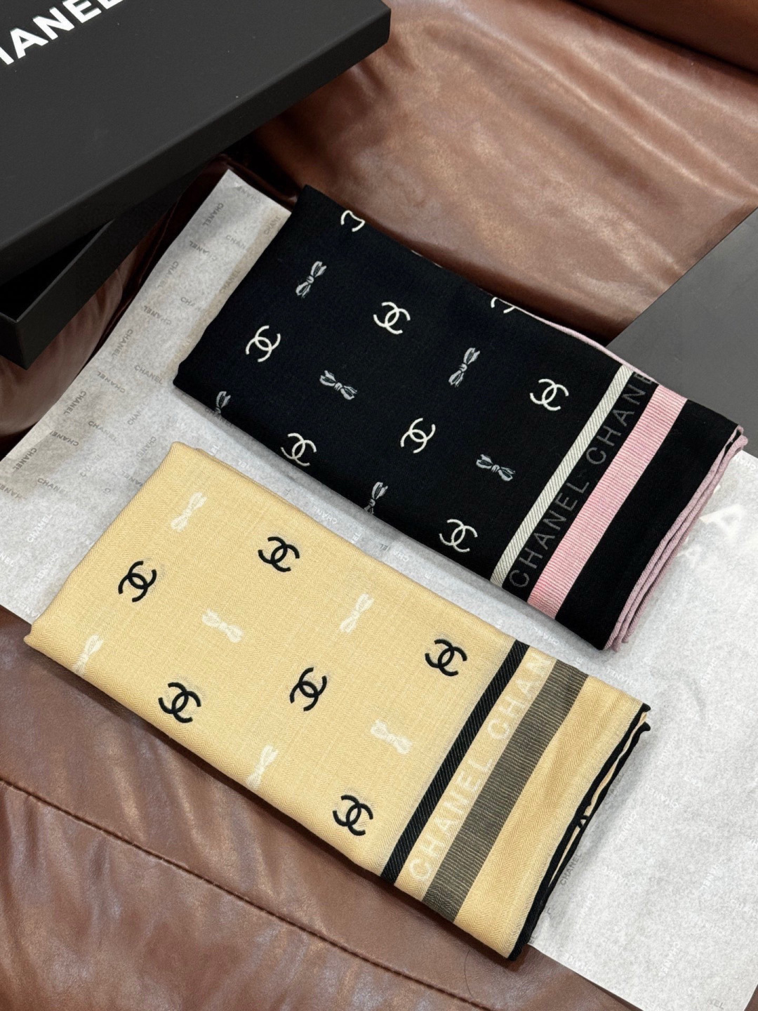 🌸·春日碎花20。 Chanel 140丝绒双面披肩25新款碎花花披肩超级有氛围感135*135cm的大