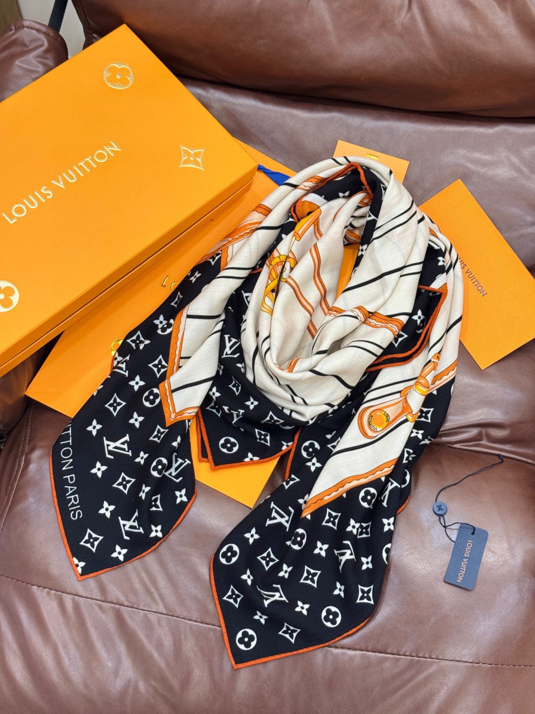 MY NEVERFULL 140丝绒方巾【140顶级丝绒双面同色】My Neverfull 丝绒方巾回溯