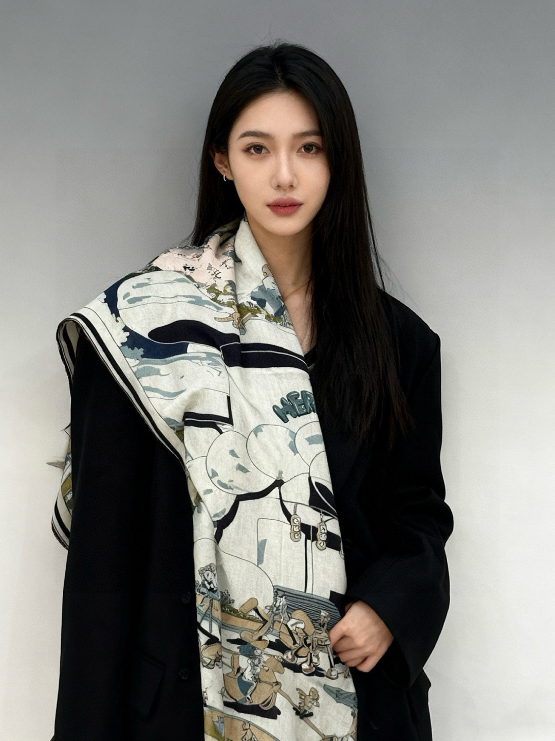 H，目前最热门的 “超现实爱马仕枢纽” 风靡全宇宙，听名字就充斥着未来空间♥️艺术品一样的存在，会绝版的