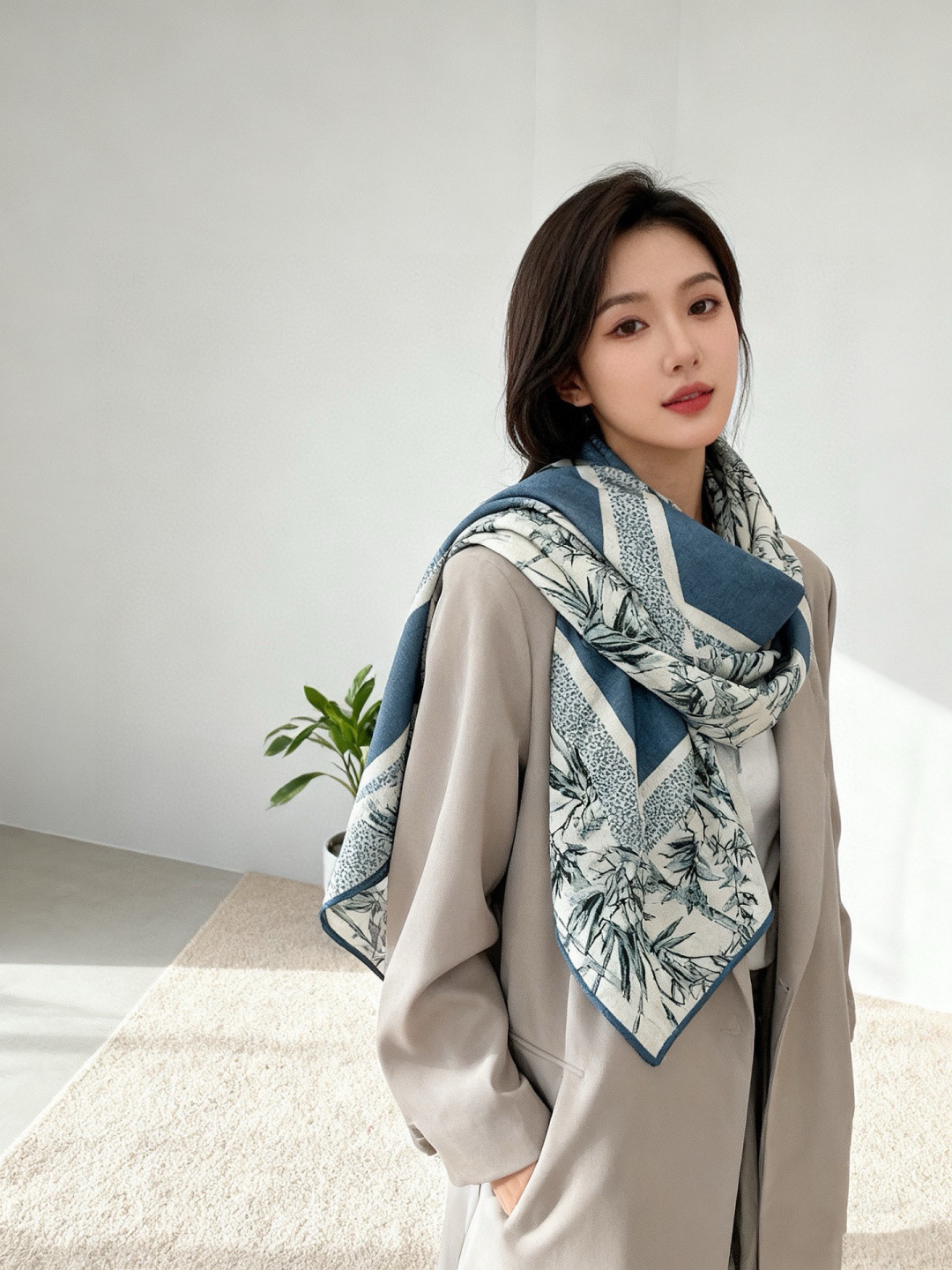 Dior 140丝绒双面同色印花披肩140 厘米丝绒面料多色 Millefiori 图案这款披肩饰以多色