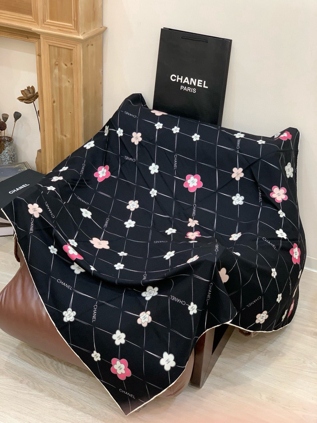 📦新款💖💖🏻🏻【山茶花印花140】140丝绒双面同色印花方巾‼️抢‼️VIP推荐 ‼️下手一定要快【高端