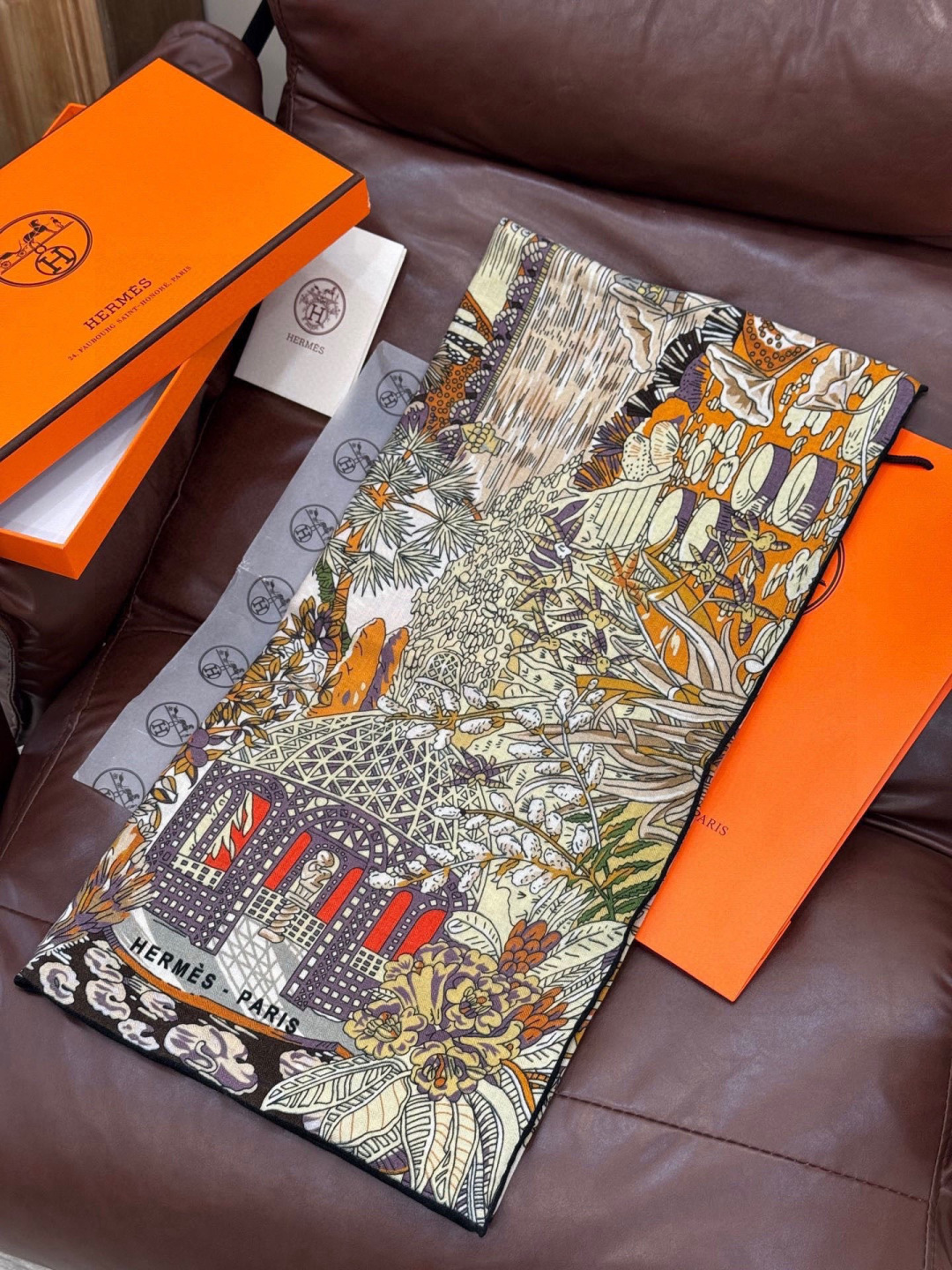 💟2025年秋冬抢先 上新💞【双面同色丝毛方巾】手工卷边山羊绒和真丝混纺披肩（70%山羊绒，30%桑蚕丝