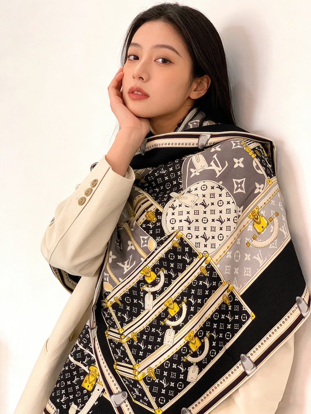 MY NEVERFULL 140丝绒方巾【140顶级丝绒双面同色】My Neverfull 丝绒方巾回溯