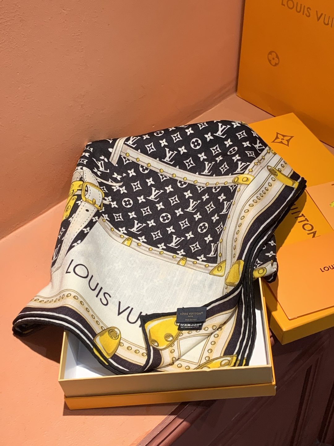 MY NEVERFULL 140丝绒方巾【140顶级丝绒双面同色】My Neverfull 丝绒方巾回溯