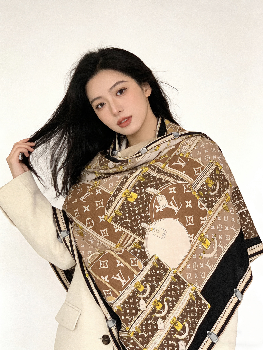 MY NEVERFULL 140丝绒方巾【140顶级丝绒双面同色】My Neverfull 丝绒方巾回溯