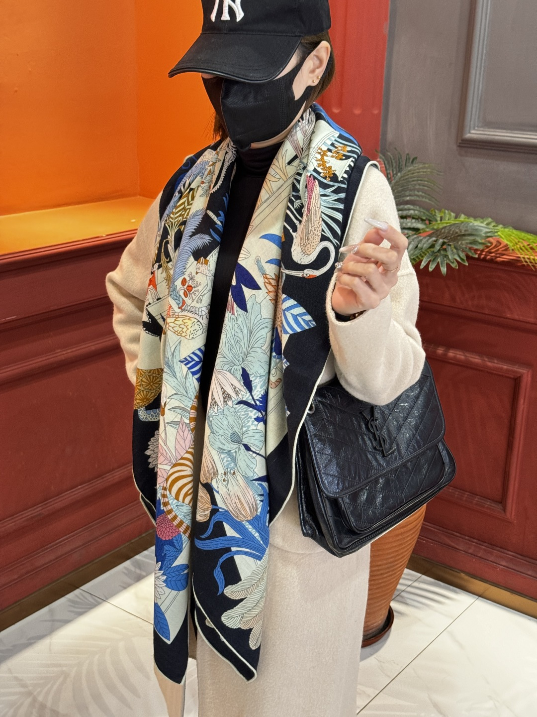 羊绒新款🆕👏买了都说好看‼️推荐💕爱马仕双面同色羊绒方巾，【奇珍乐园双面同色140】顶级工艺超值‼️爱马