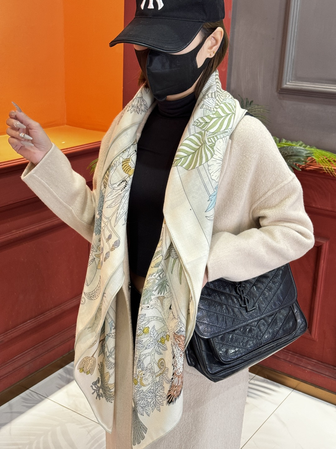 羊绒新款🆕👏买了都说好看‼️推荐💕爱马仕双面同色羊绒方巾，【奇珍乐园双面同色140】顶级工艺超值‼️爱马