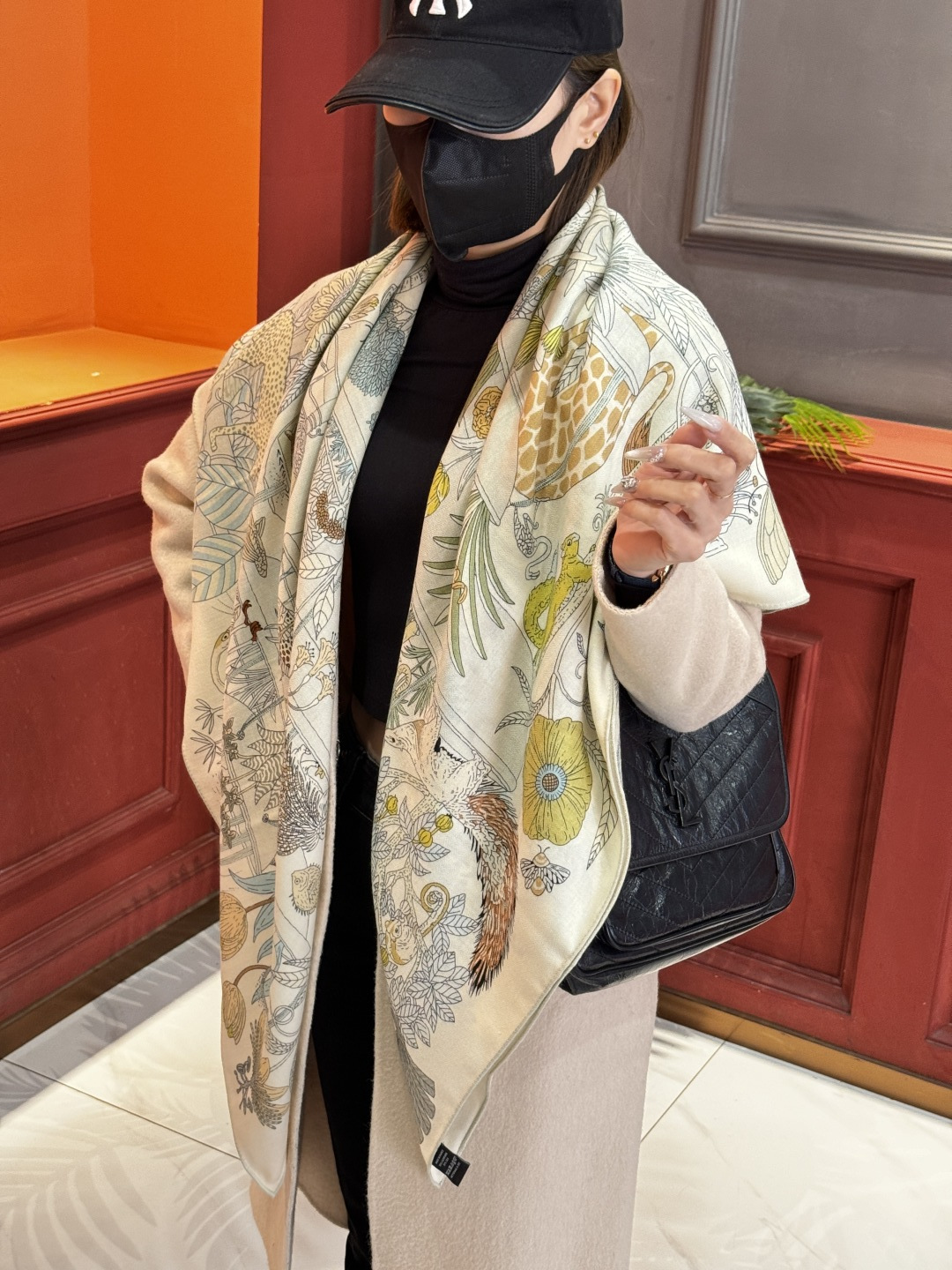 羊绒新款🆕👏买了都说好看‼️推荐💕爱马仕双面同色羊绒方巾，【奇珍乐园双面同色140】顶级工艺超值‼️爱马