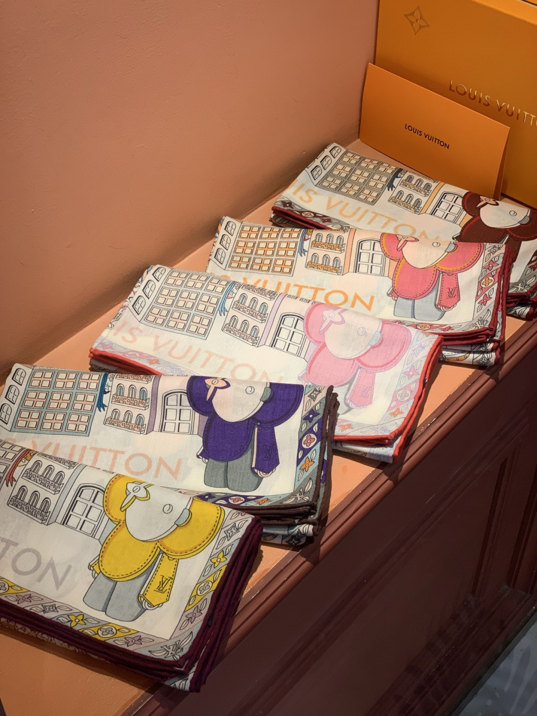 🆕L.viP 定制级别 【双面同色高奢丝绒方巾，baby绒级别的超柔触感】只有我家的品质才能叫丝绒方巾路