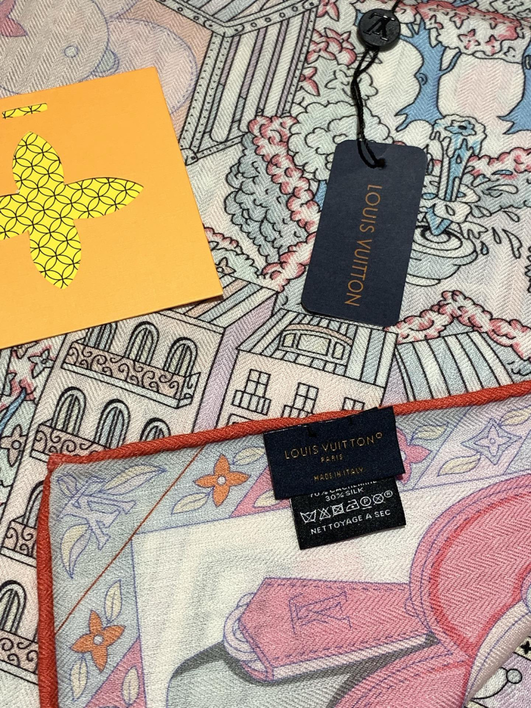 🆕L.viP 定制级别 【双面同色高奢丝绒方巾，baby绒级别的超柔触感】只有我家的品质才能叫丝绒方巾路