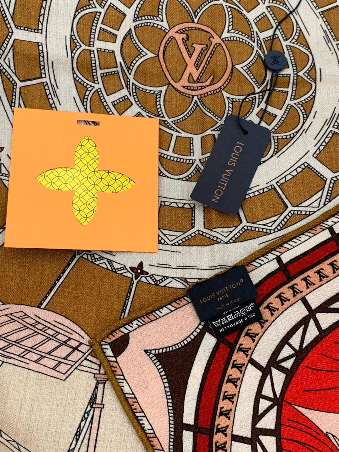 LV x TM 140披肩【140顶级丝绒双面同色披肩】本款LVxTMMonogram Multicol