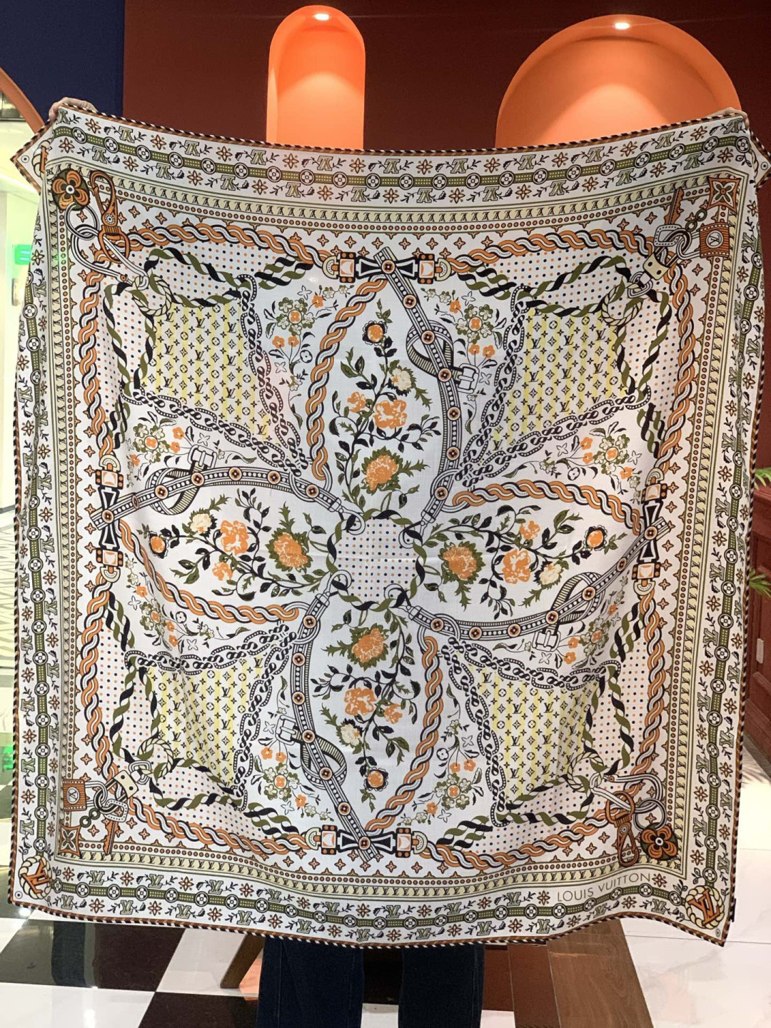 LV x TM 140披肩【140顶级丝绒双面同色披肩】本款LVxTMMonogram Multicol