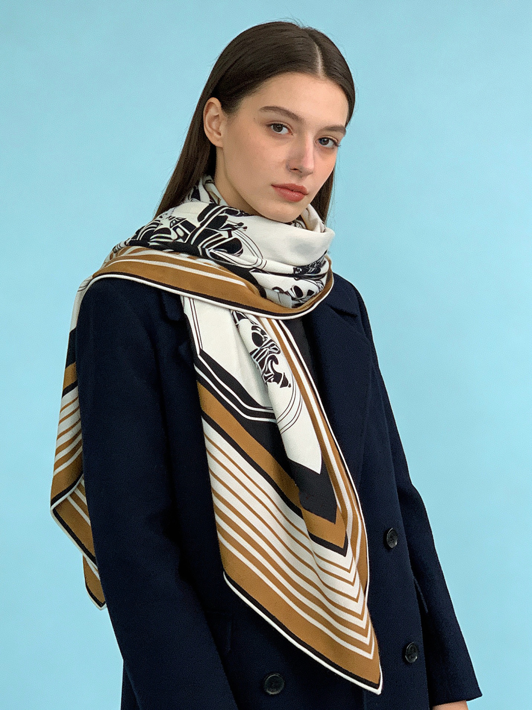 羊绒新款🆕👏👏买了都说好看‼️推荐💕爱马仕双面同色羊绒方巾【双面同色140】，顶级工艺超值‼️爱马仕专柜