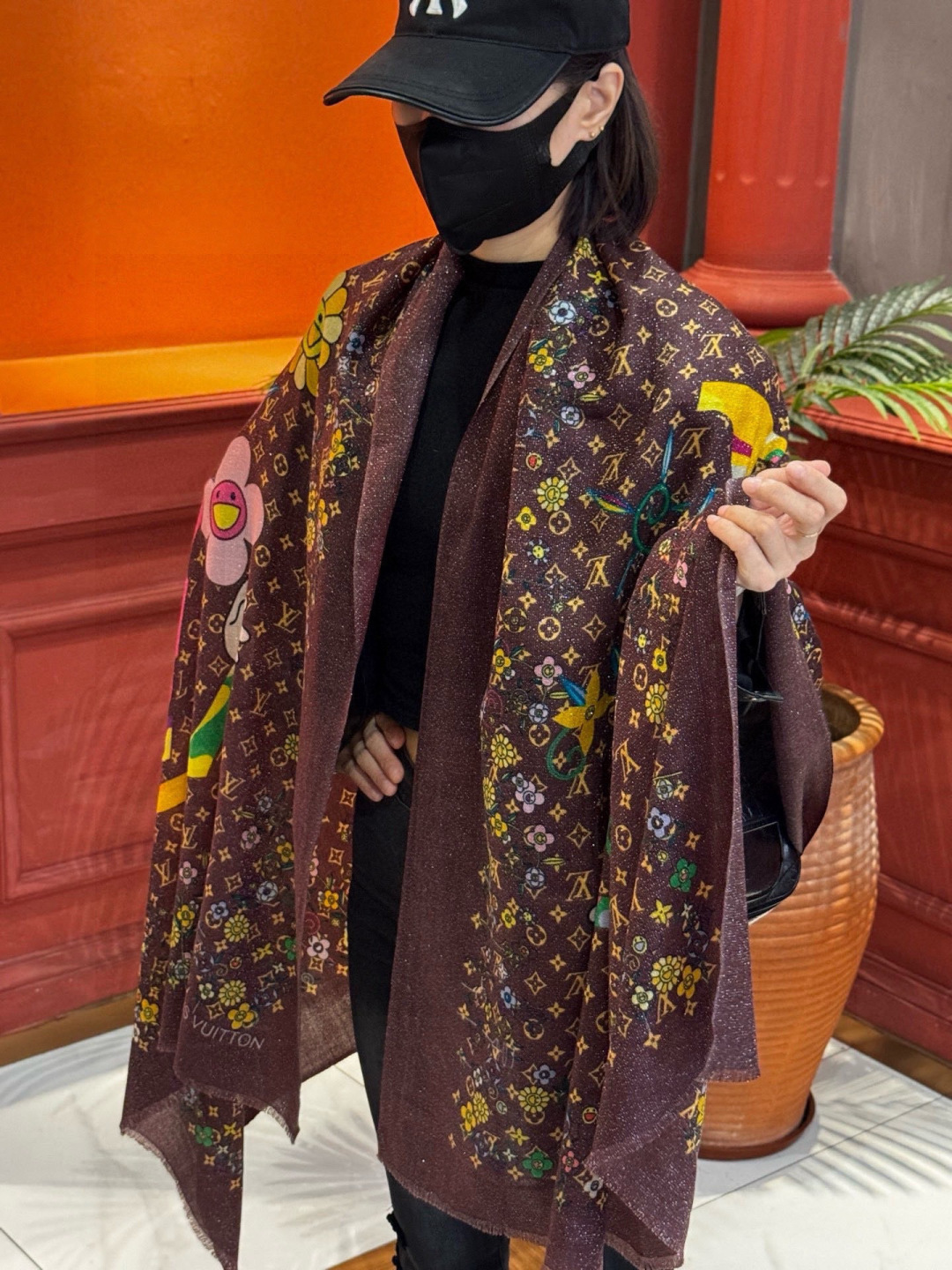 会发光发亮的围巾25年新品🌈上新 专柜同步材质 LV x TM Monogram SuPerflat F