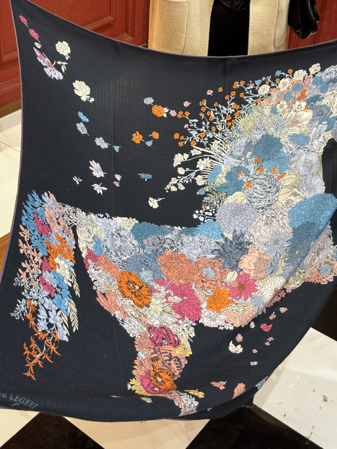 ❤ 双面同色【▪️卓尔不凡，高级有气场！！】非常抬人，带点故事的精彩！永远加分的hermes艺术单品！美