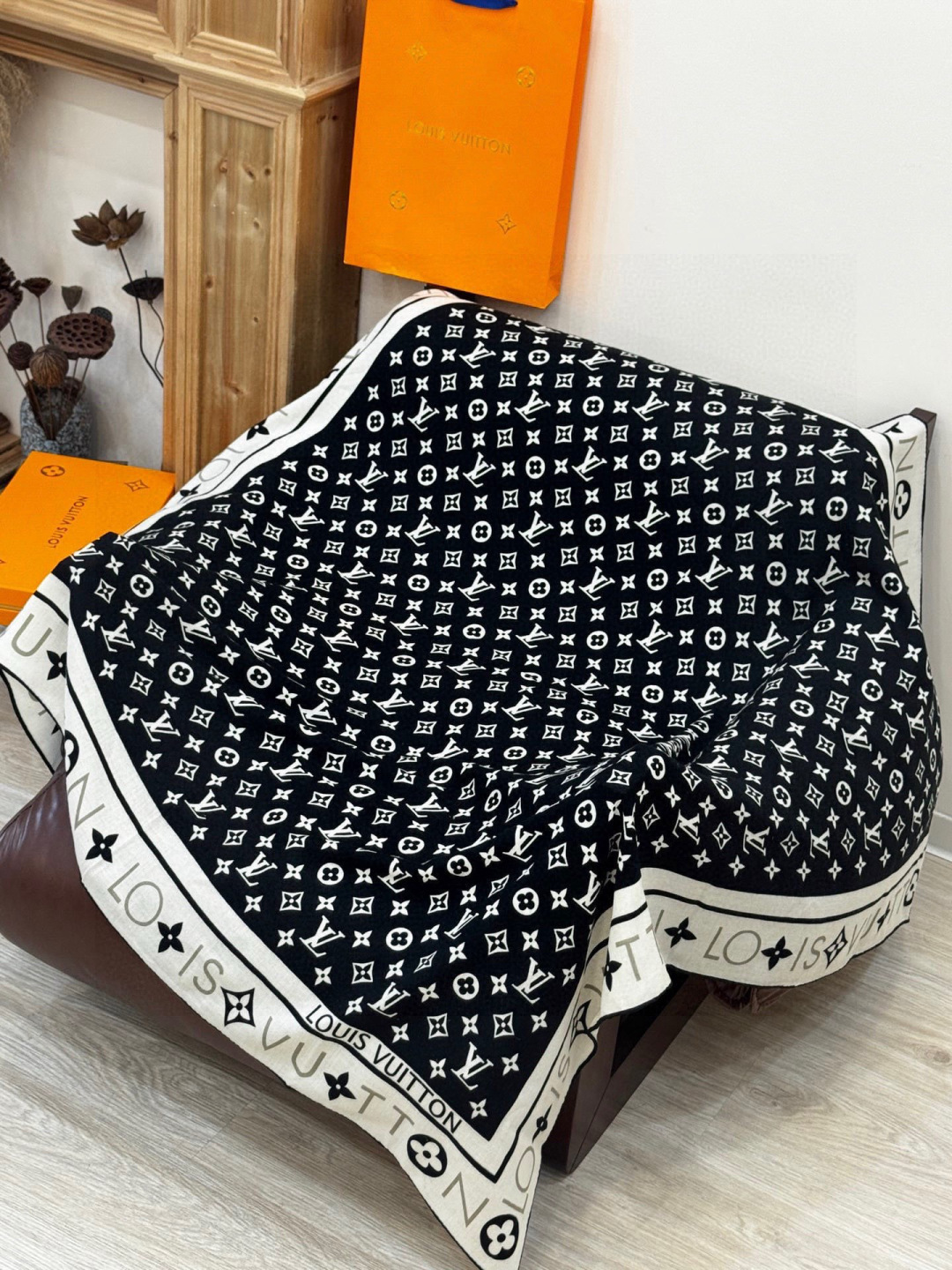 MONOGRAM INFINITY 140丝绒方巾【140顶级丝绒双面同色】Monogram Infin