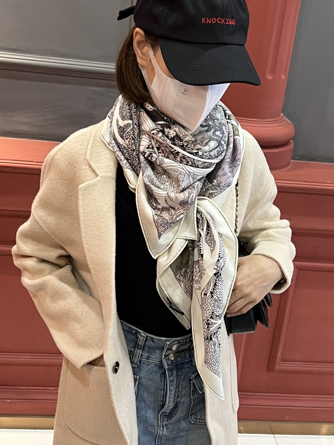 【双面同色】极品Hermes殿堂级御用推荐❗️最好的品质，美炸了哦~【训练典藏方巾】。高端丝绒方巾‼️简