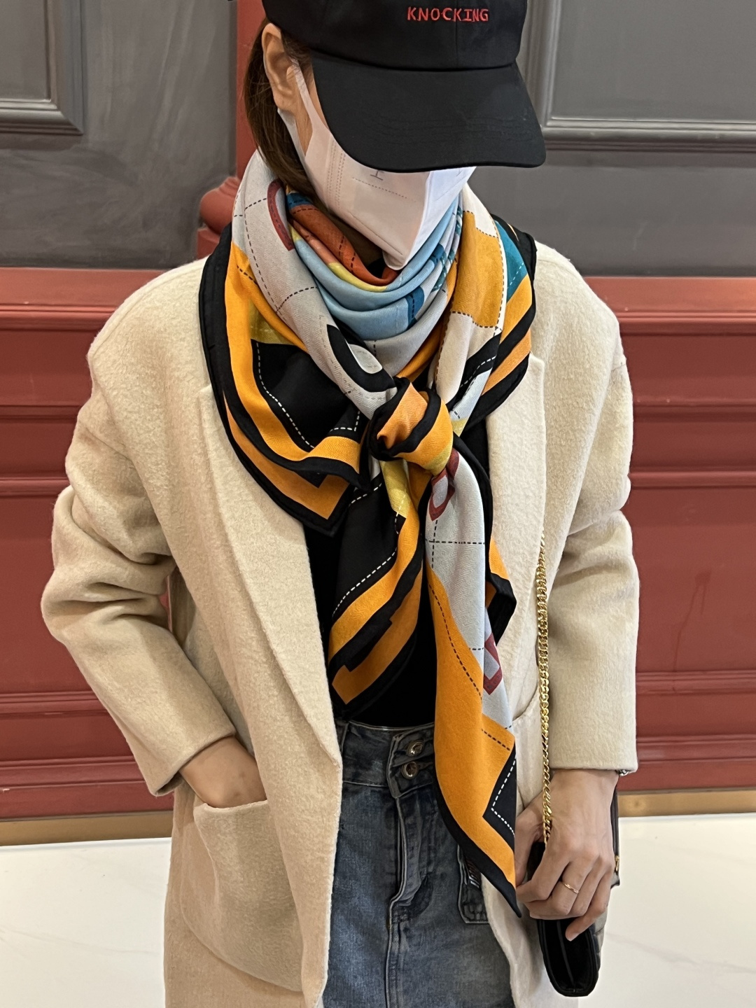 新款💖💖🏻🏻双面异色140丝绒方巾，顶级工艺超值‼️爱马仕专柜爆款立体呈现图案纹路实物档次极高特殊工艺高