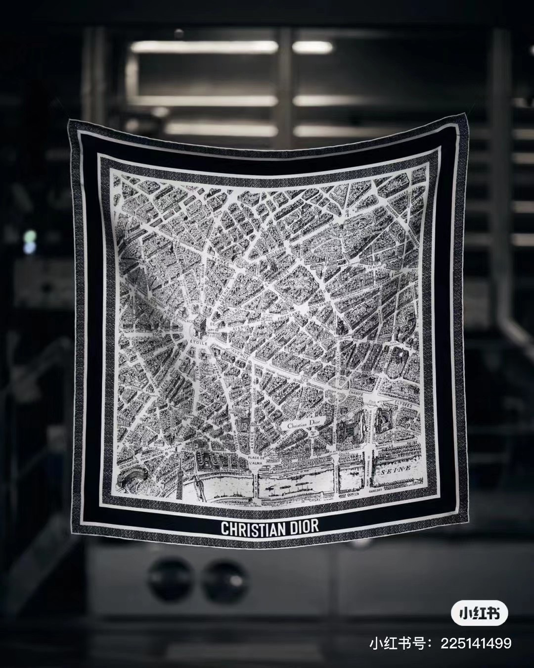 Dior ❤【️巴黎地图】黄金尺寸110*110双面同色丝绒方巾 不爱140繁复尺寸的姐妹可以选择110