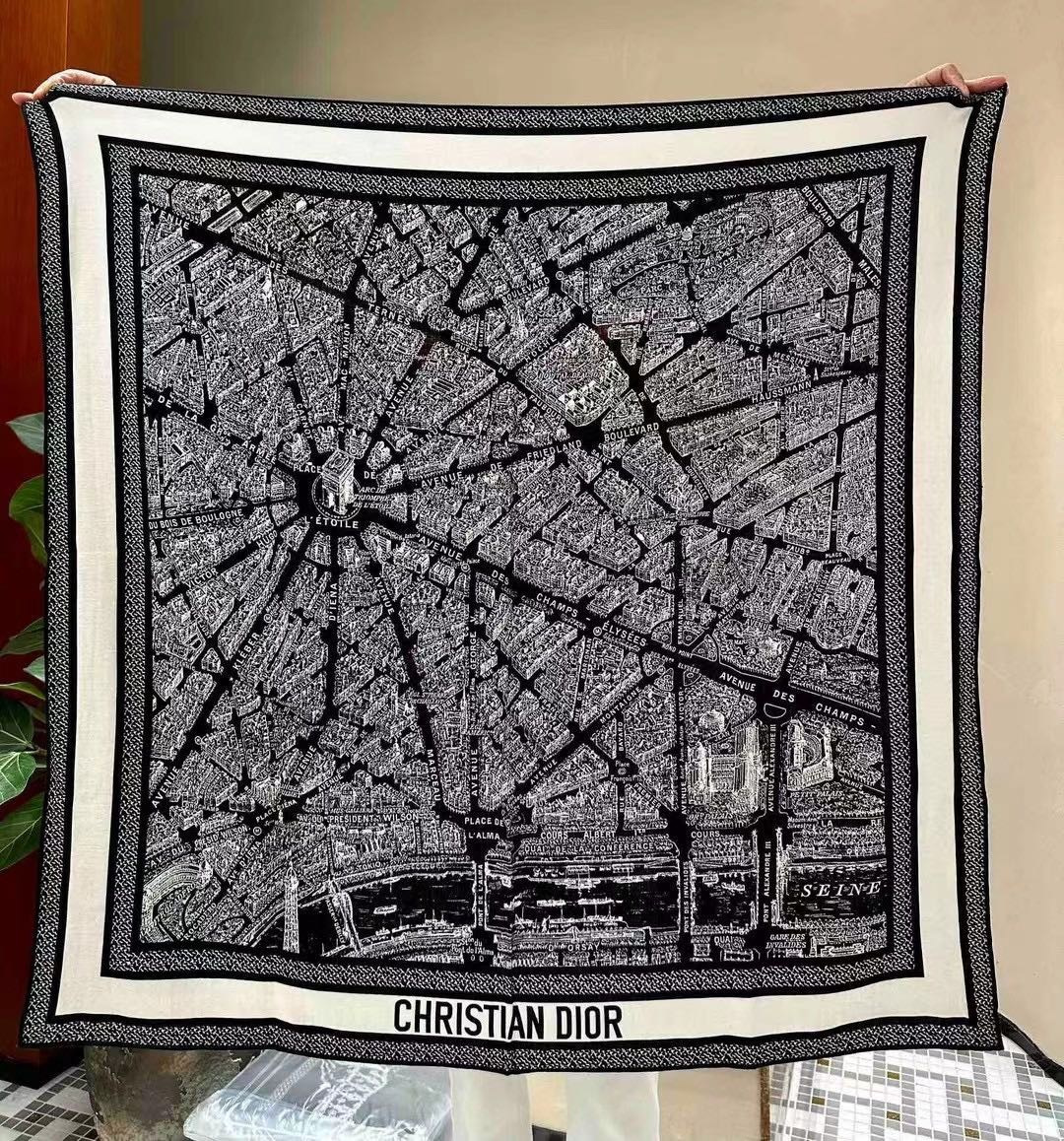 Dior ❤【️巴黎地图】黄金尺寸110*110双面同色丝绒方巾 不爱140繁复尺寸的姐妹可以选择110