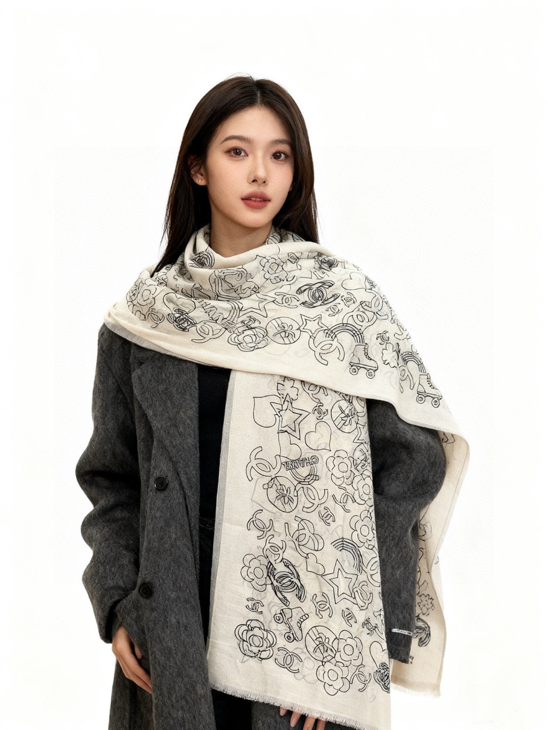 上新🌟 会发光发亮的围巾 💄💋新款客供银线💖羊绒面料长巾 😘美翻了[流泪]【小香银线图标】，御用殿堂级极