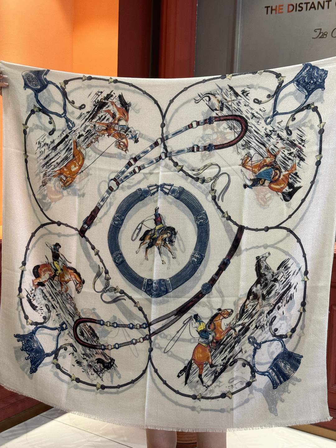 会发光发亮的围巾 新款🆕🏇🏇买了都说好看‼️推荐💕顶级工艺超值‼️爱马仕专柜爆款🎁💟立体呈现图案纹路实物