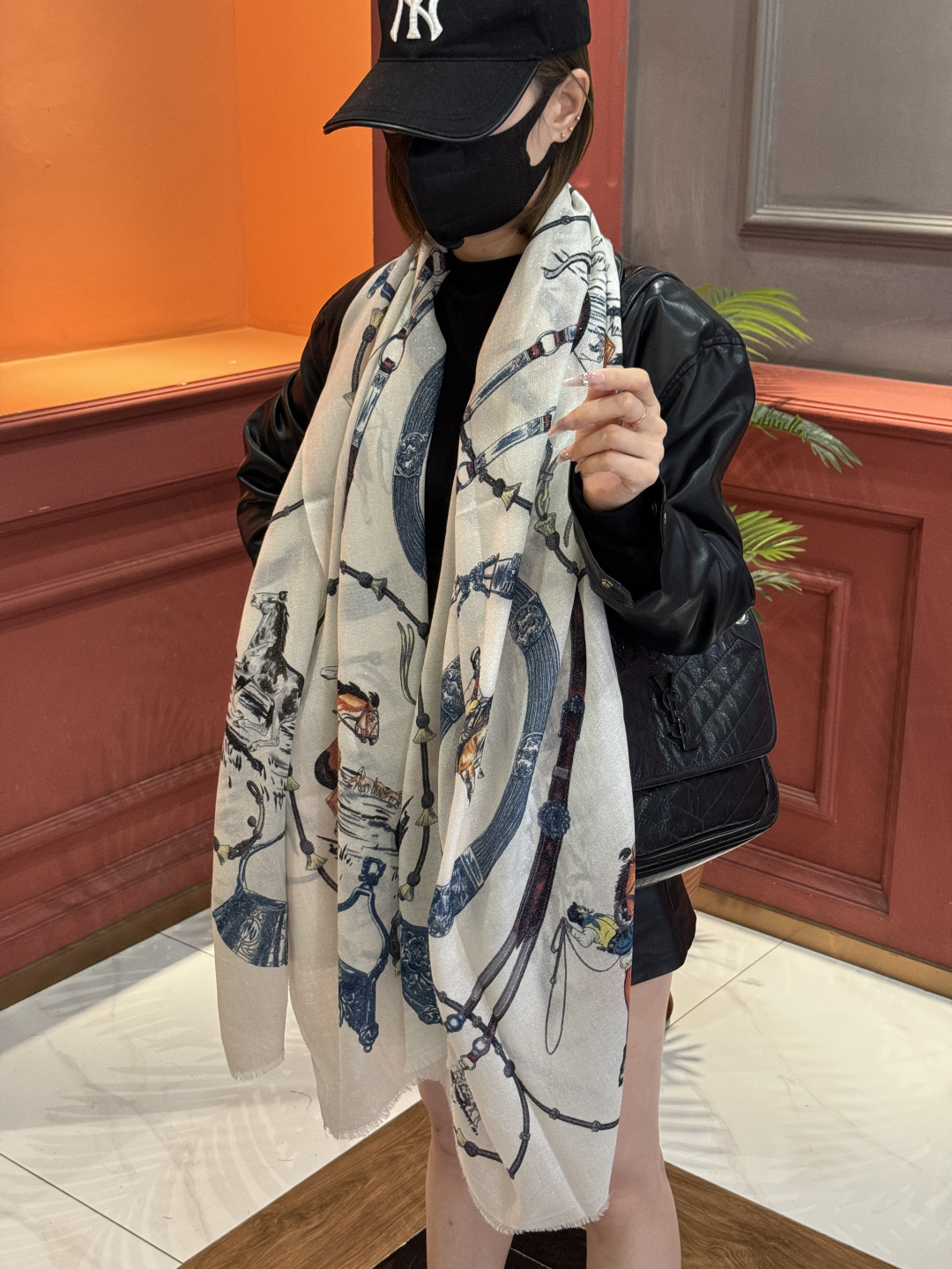 会发光发亮的围巾 新款🆕🏇🏇买了都说好看‼️推荐💕顶级工艺超值‼️爱马仕专柜爆款🎁💟立体呈现图案纹路实物