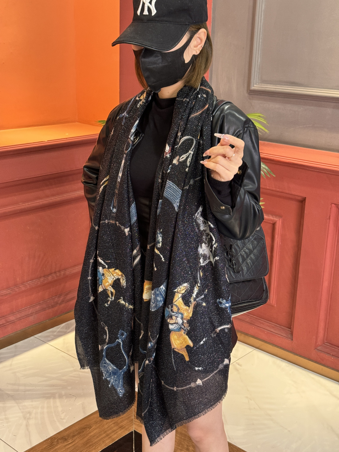 会发光发亮的围巾 新款🆕🏇🏇买了都说好看‼️推荐💕顶级工艺超值‼️爱马仕专柜爆款🎁💟立体呈现图案纹路实物