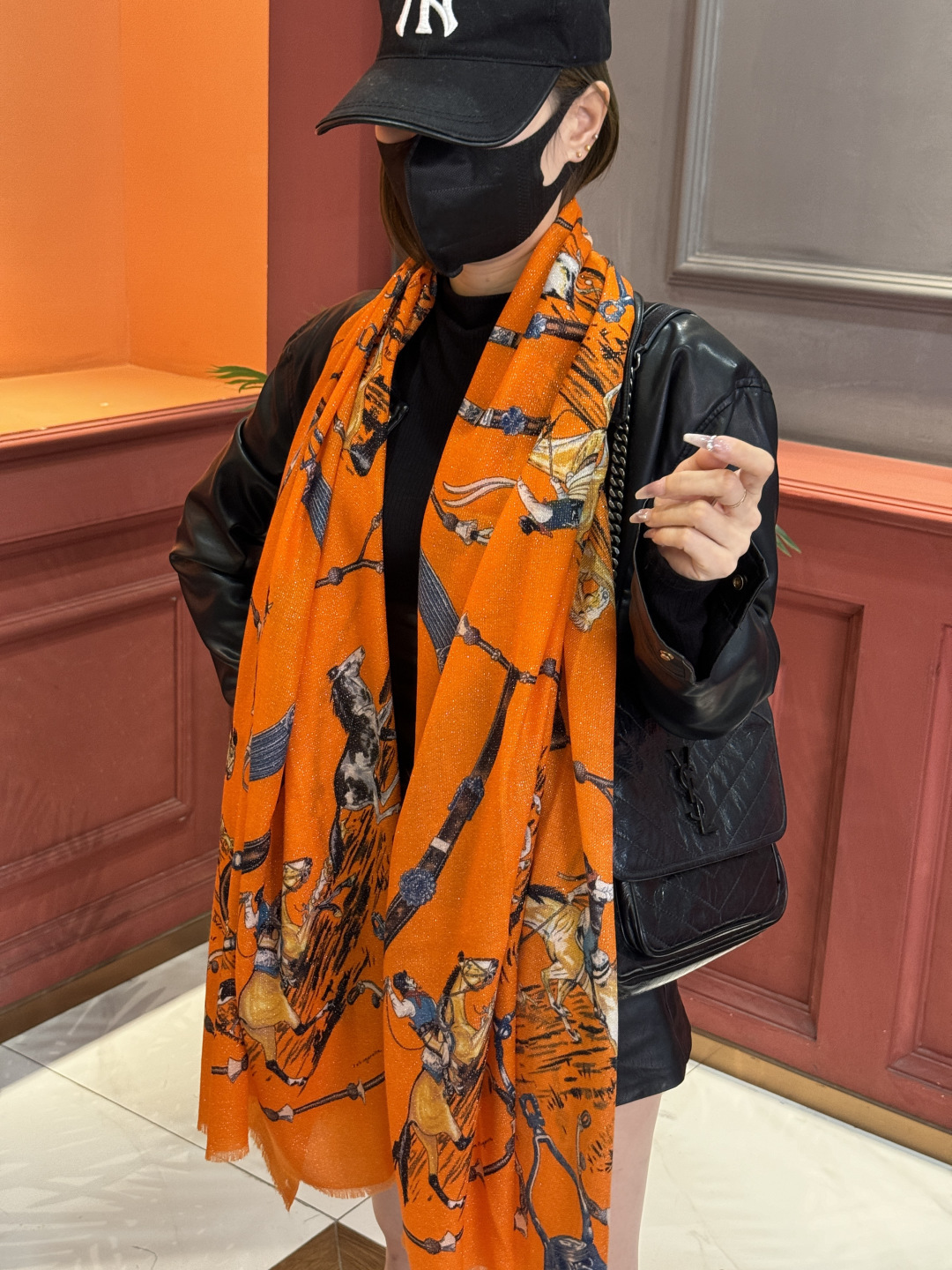 会发光发亮的围巾 新款🆕🏇🏇买了都说好看‼️推荐💕顶级工艺超值‼️爱马仕专柜爆款🎁💟立体呈现图案纹路实物