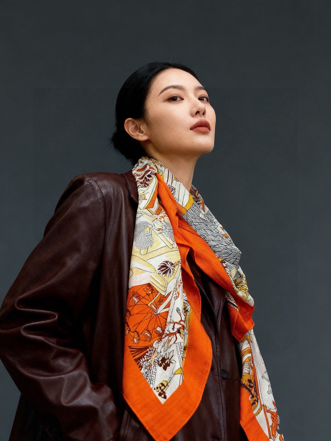 羊绒新款🆕👏👏买了都说好看‼️推荐💕爱马仕双面同色羊绒方巾【动物之城双面同色140】，顶级工艺超值‼️爱