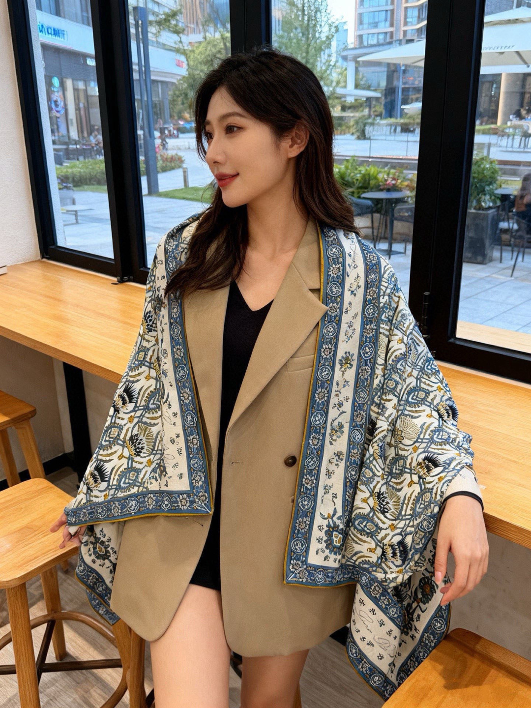 💟2025年 ETRo 秋冬抢先 上新💞【双面同色丝毛方巾】手工卷边山羊绒和真丝混纺披肩（70%山羊绒，