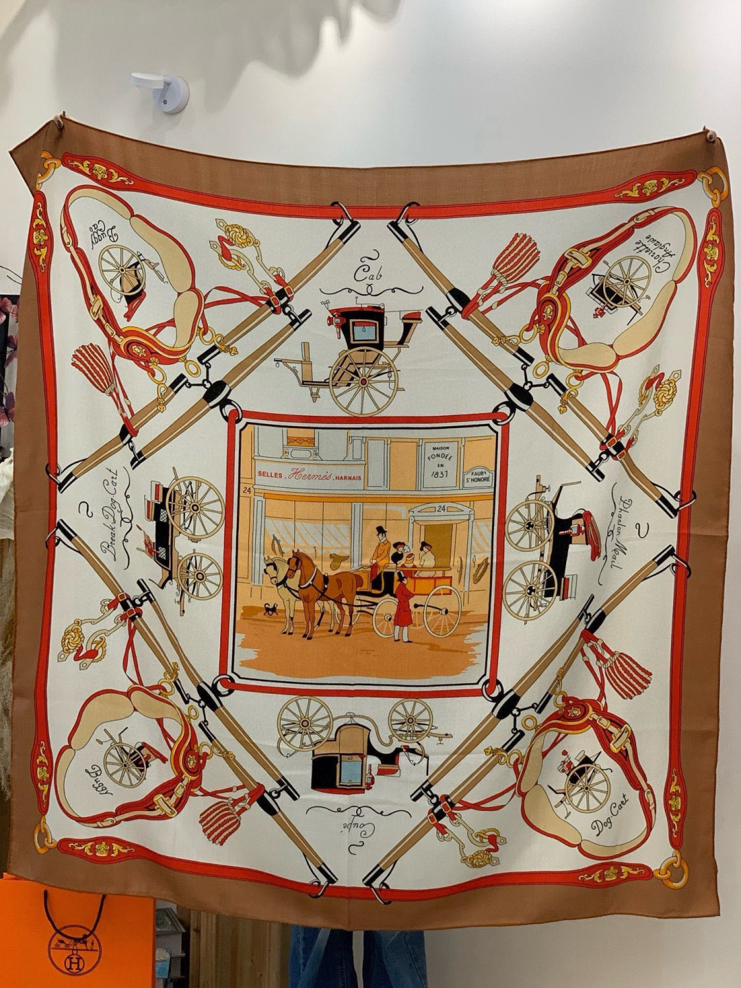 羊绒新款🆕👏👏买了都说好看‼️推荐💕爱马仕双面同色羊绒方巾【双面同色140】，顶级工艺超值‼️爱马仕专柜