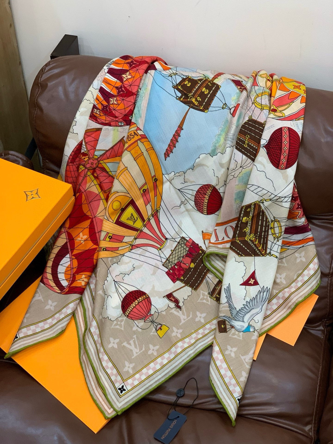 LV x TM 140披肩【140顶级丝绒双面同色披肩】本款LVxTMMonogram Multicol