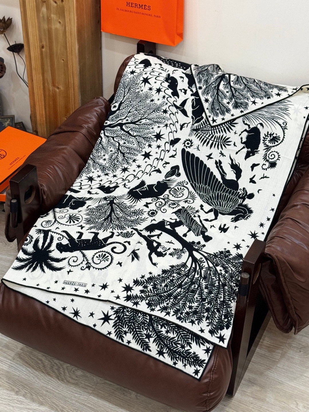 羊绒新款🆕👏👏买了都说好看‼️推荐💕爱马仕双面同色羊绒方巾【玛雅森林双面同色140】，顶级工艺超值‼️爱