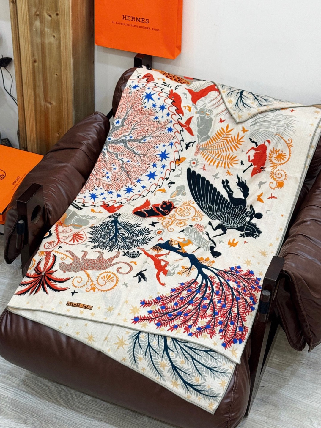 羊绒新款🆕👏👏买了都说好看‼️推荐💕爱马仕双面同色羊绒方巾【玛雅森林双面同色140】，顶级工艺超值‼️爱