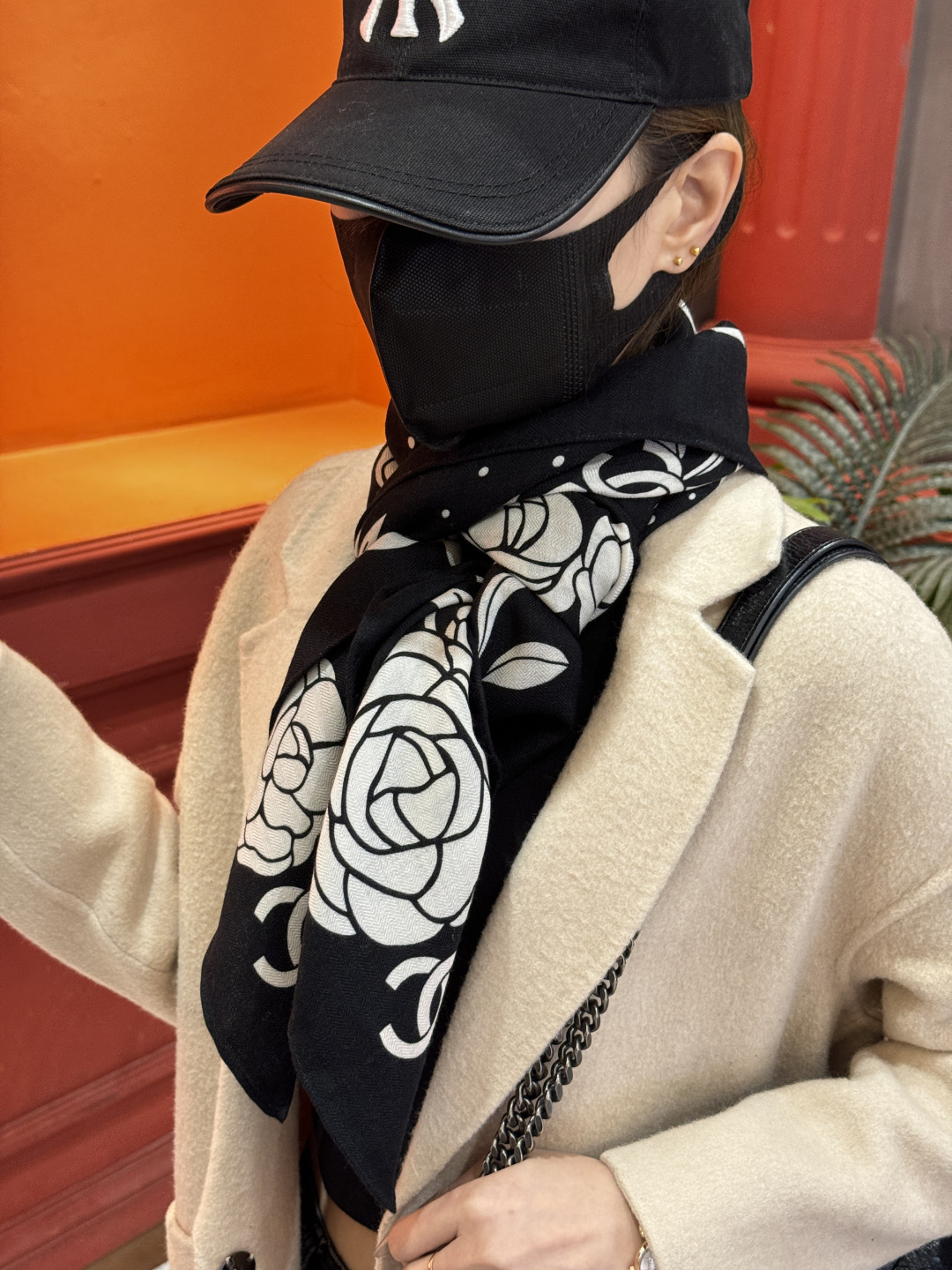 【升级双面同色 加密面料】 上新❤️ 140*140台版印花 黑白二色 高级都市新贵！山茶花的再一次邂逅