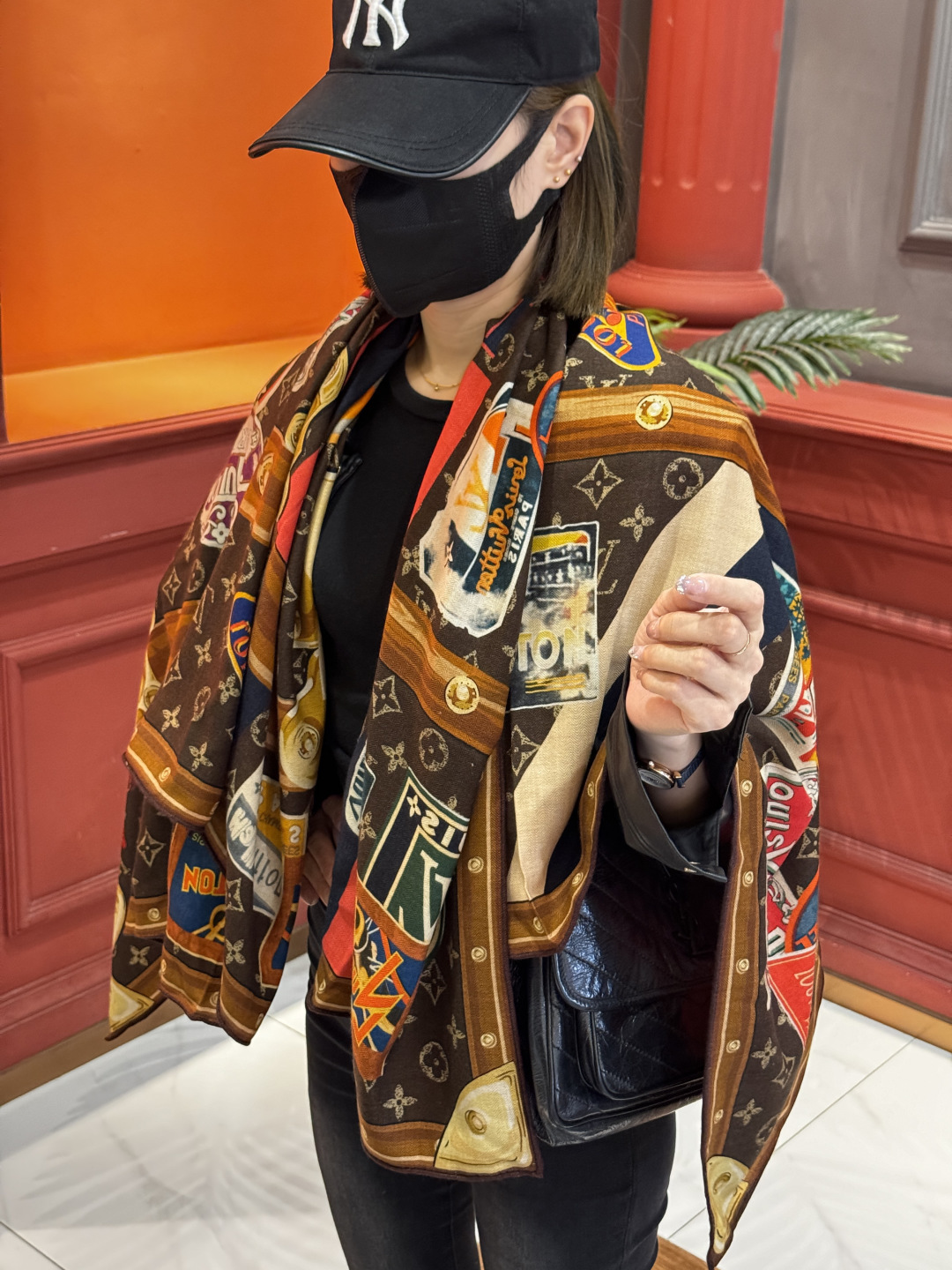 【LV】上新❤️ 路易威登 一款值得品细节的高货抠细节，从一个小块的配色去打败市场货140方巾 二个配色