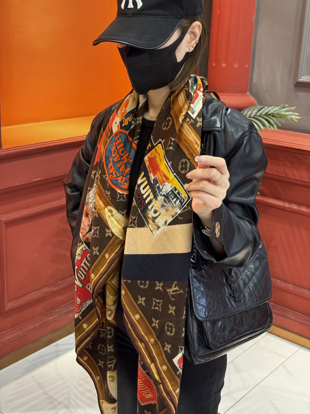 【LV】上新❤️ 路易威登 一款值得品细节的高货抠细节，从一个小块的配色去打败市场货140方巾 二个配色