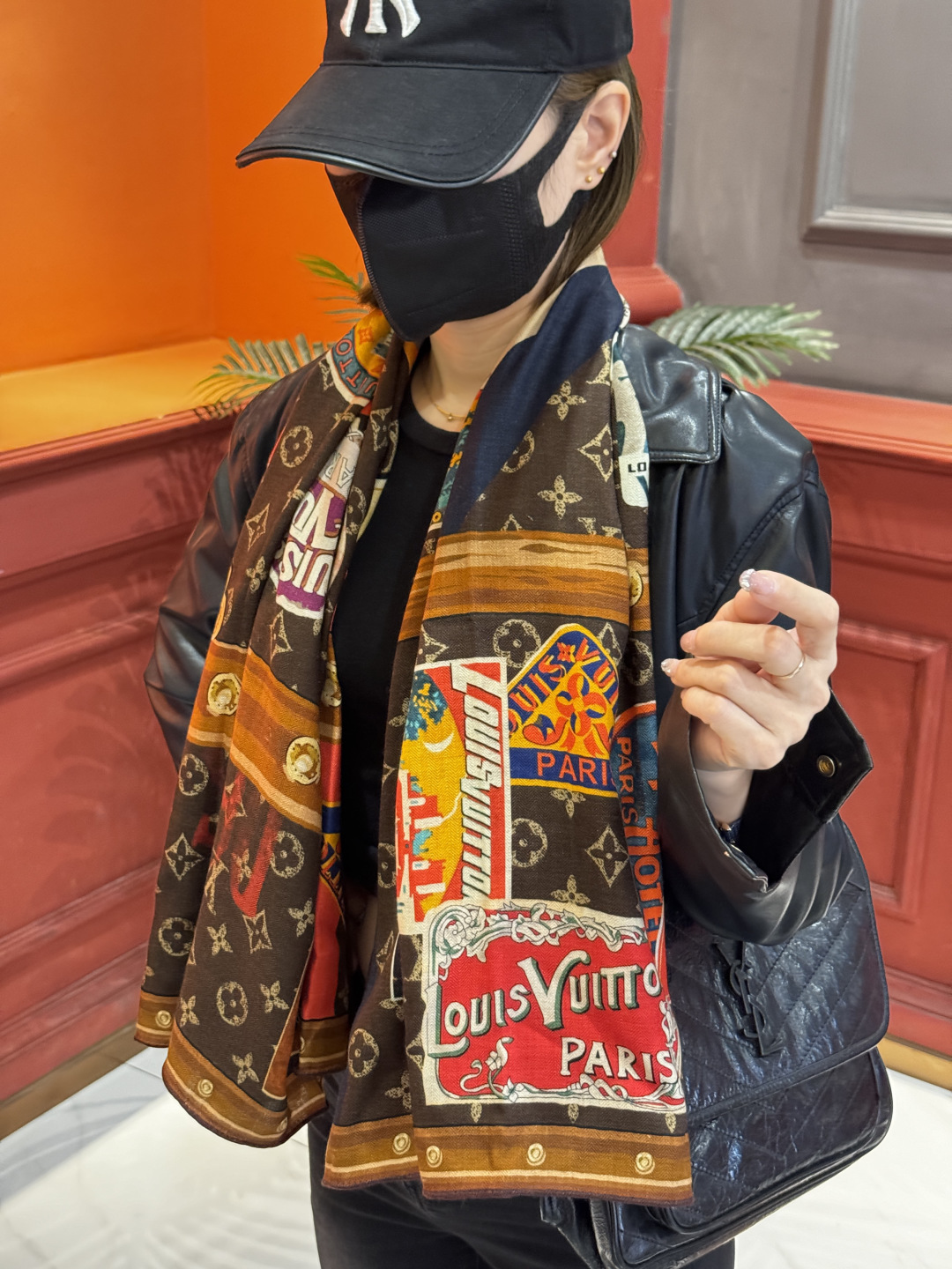 【LV】上新❤️ 路易威登 一款值得品细节的高货抠细节，从一个小块的配色去打败市场货140方巾 二个配色