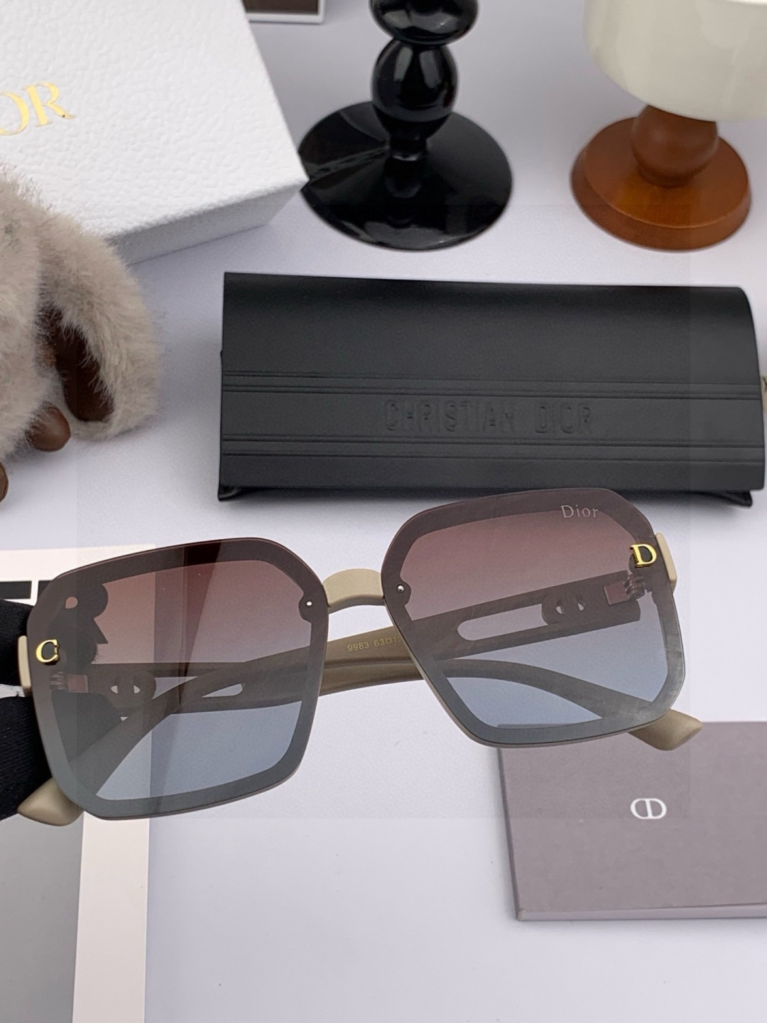 TR版本-偏光【独家大牌太阳镜无滤镜‼实拍上架 Dior官网最新发布新款太阳镜🕶，注意⚠我们是高清镜片，