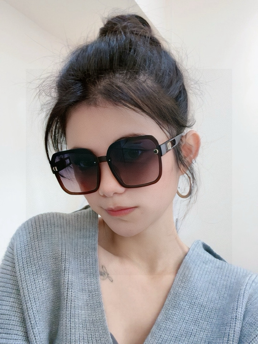 TR版本-偏光【独家大牌太阳镜无滤镜‼实拍上架 Dior官网最新发布新款太阳镜🕶，注意⚠我们是高清镜片，