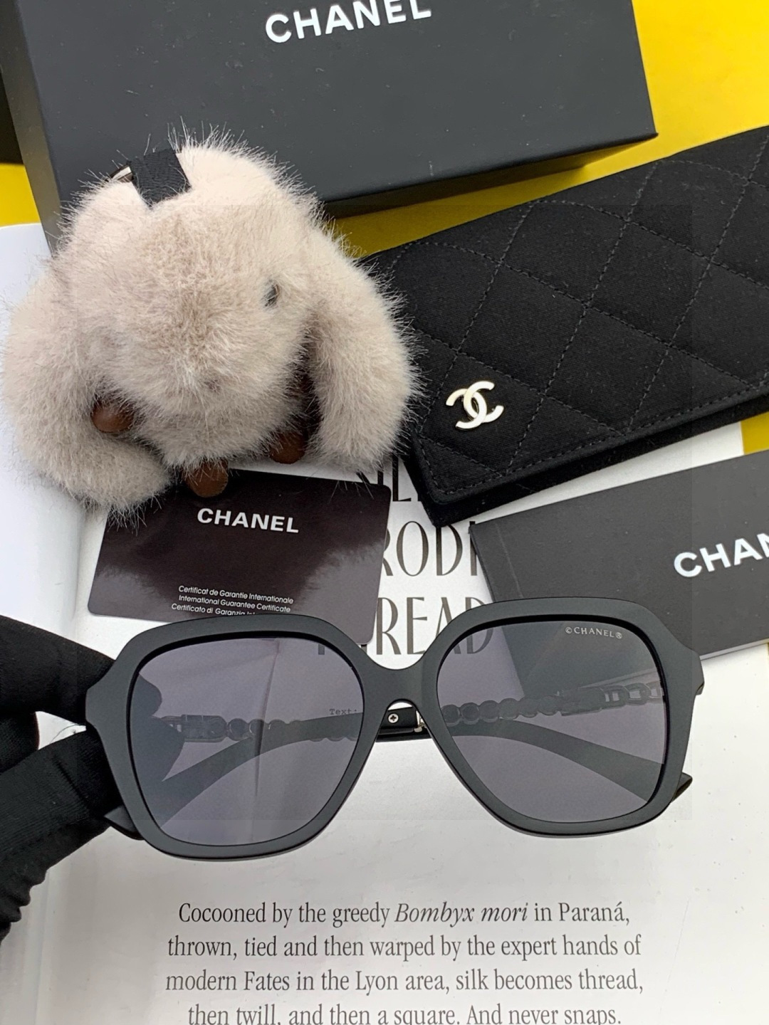 新品CHANEL 香奈儿太阳镜以独特魅力和前卫风格诠释春夏最新眼镜，质感超好佩带舒适 型号：CH6305