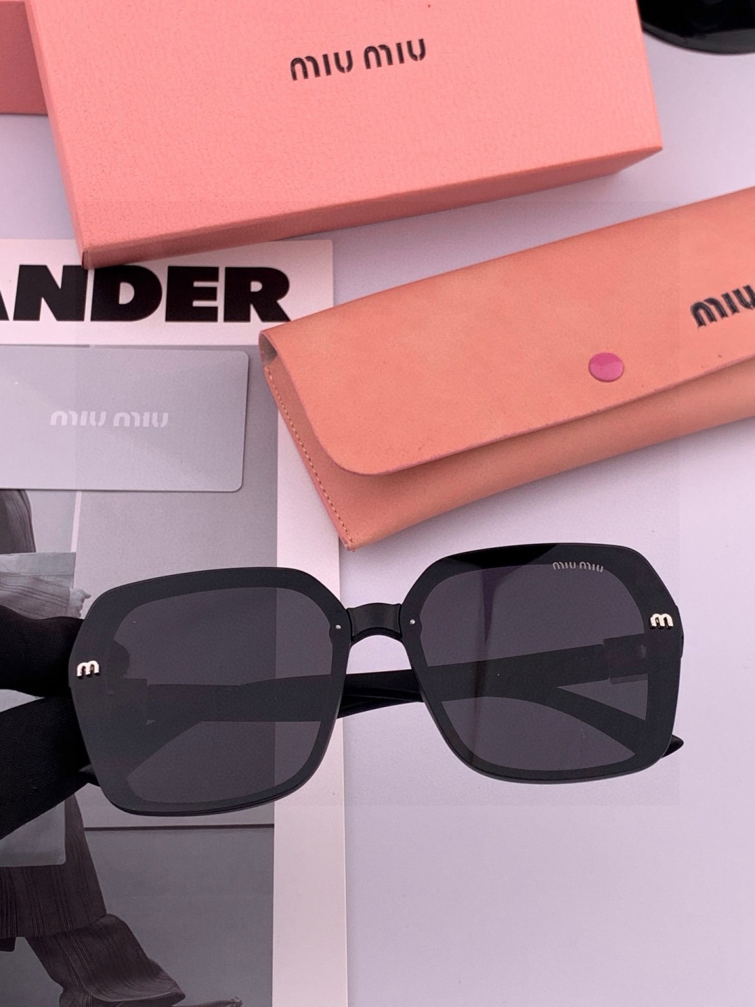 MIUMIU/缪缪🖇🖇2025开春新款🌟闪耀新款璀璨登台 ❤❤太阳镜潮品 精致个性设计简约时尚 专柜品质