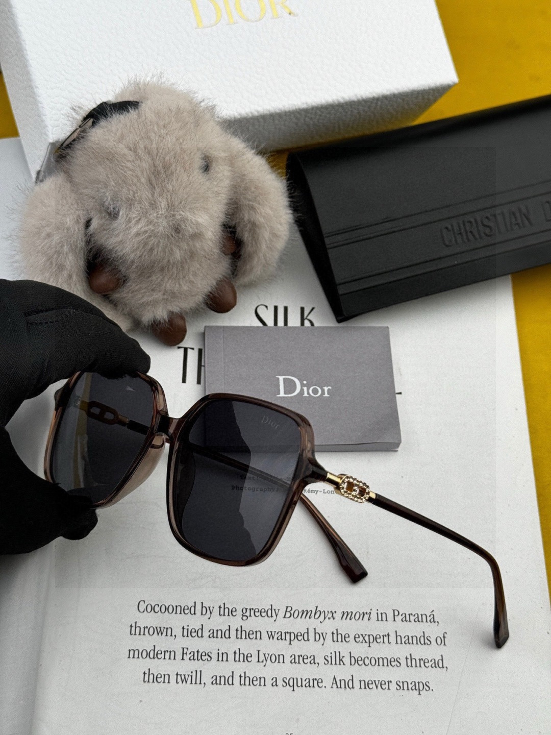 🔺 【DIOR】2025开春新款 潮流爆款 时尚圆框偏光太阳镜 高品质 佩戴舒适 网红潮款墨镜 女士高清