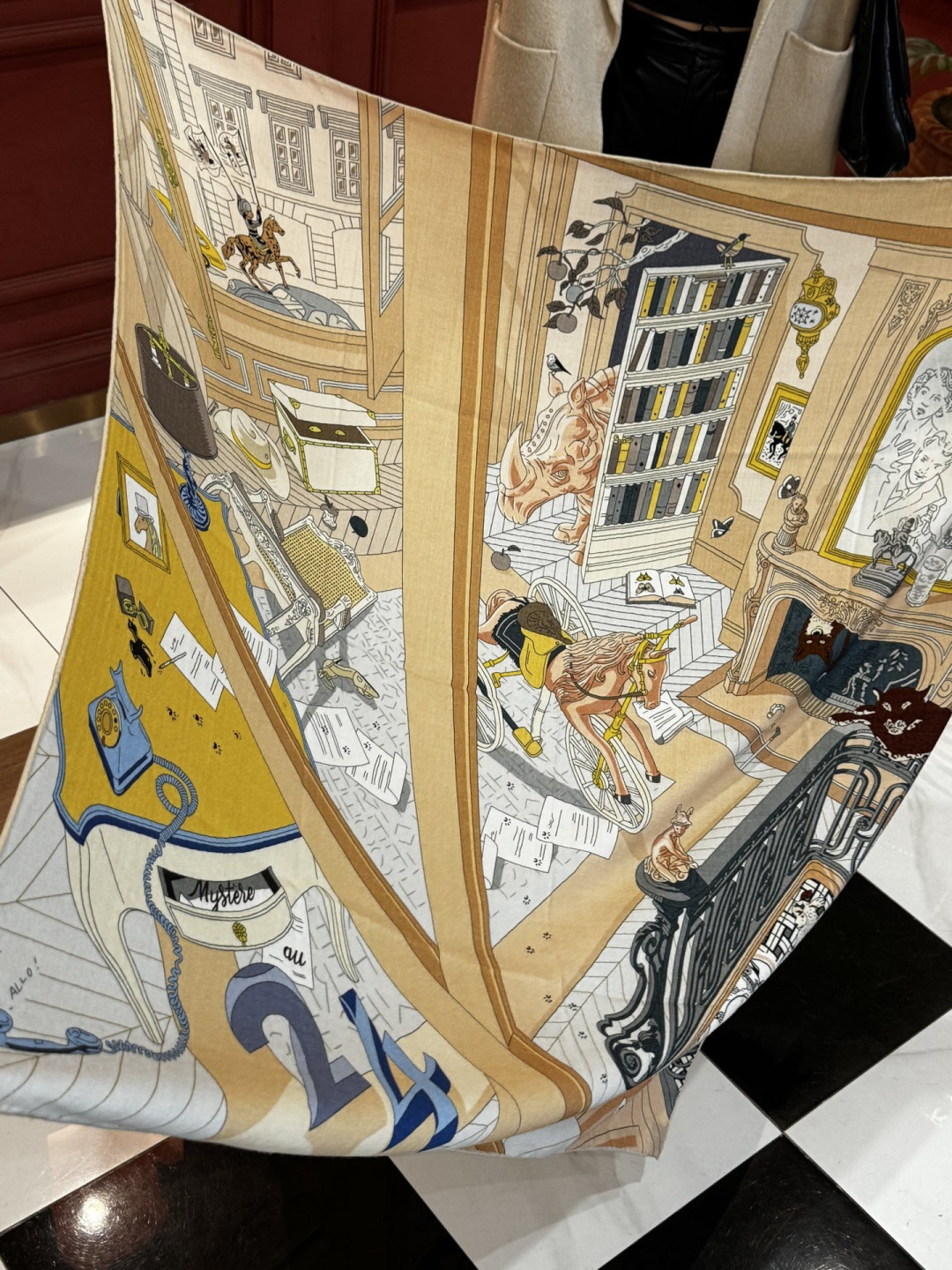 💟上新💞｛24号之谜｝羊绒大方巾[双面同色140]手工卷边H家是创意和作品故事的无限源泉，每季皆推出全新