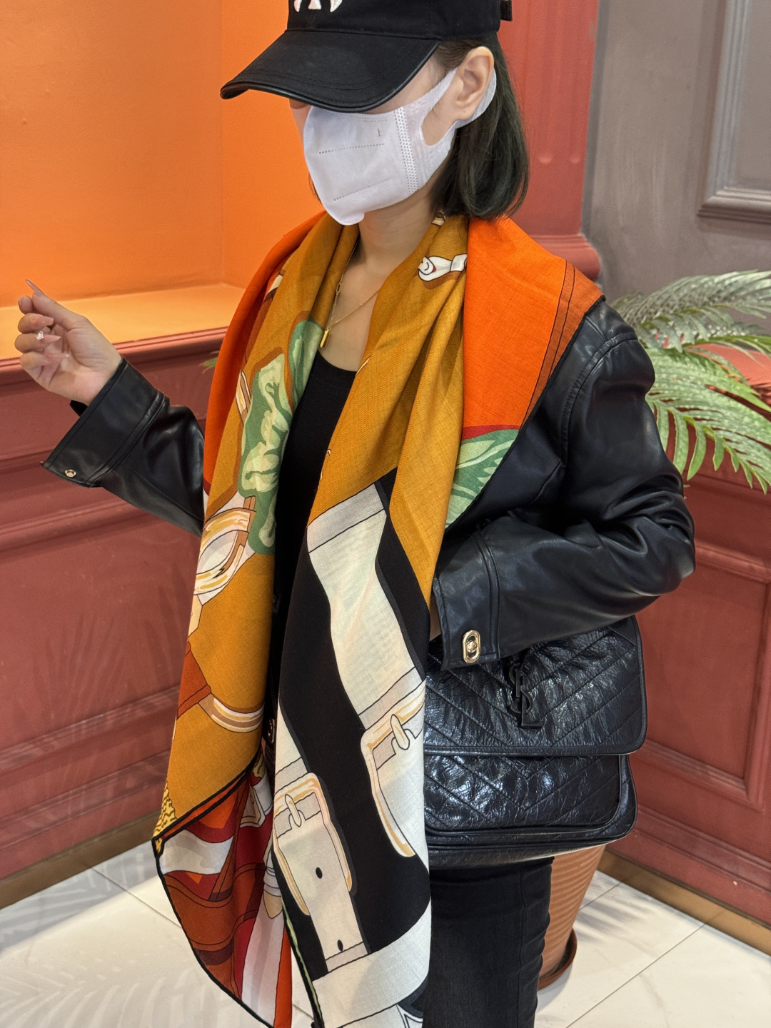 羊绒新款🆕👏👏买了都说好看‼️推荐💕爱马仕双面同色羊绒方巾，【双面同色140】顶级工艺超值‼️爱马仕专柜