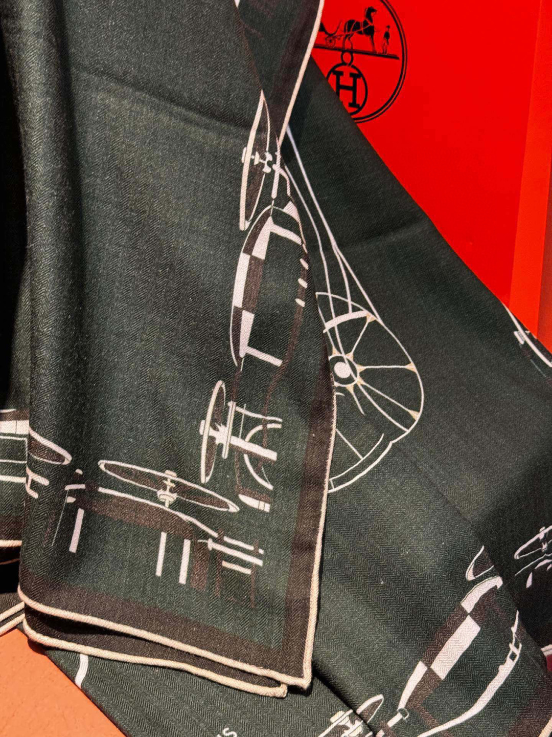 ✨✨HERMES 牛逼爆款 双面同色【马术的错综交叠140】【绝对顶级品质】💣超值回馈🎀绝对会尖叫的专柜