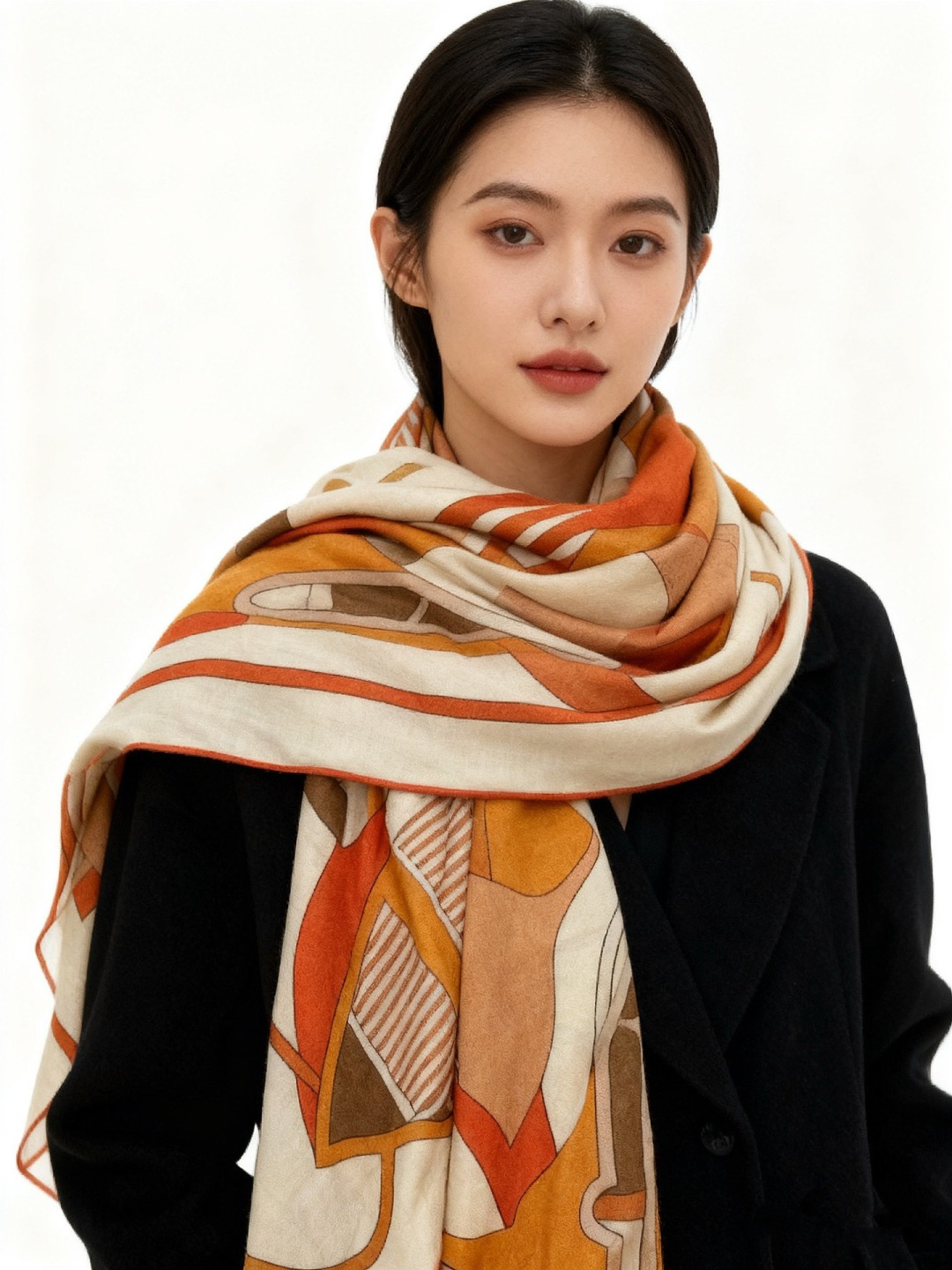 💟2025年早秋上新💞【双面同色丝绒方巾】手工卷边山羊绒和真丝混纺披肩（70%山羊绒，30%桑蚕丝）这款