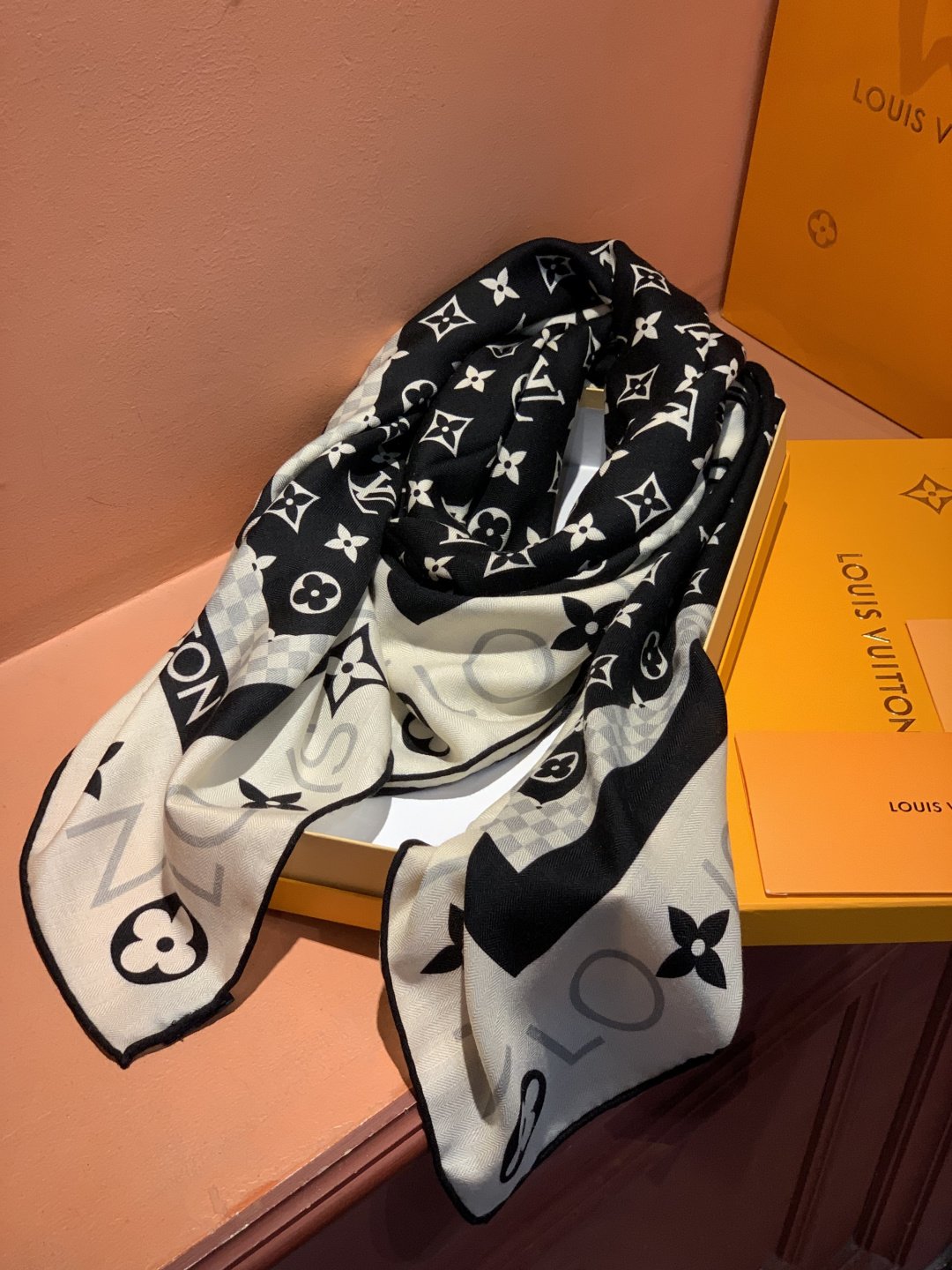 MONOGRAM INFINITY 140丝绒方巾【140顶级丝绒双面同色】Monogram Infin