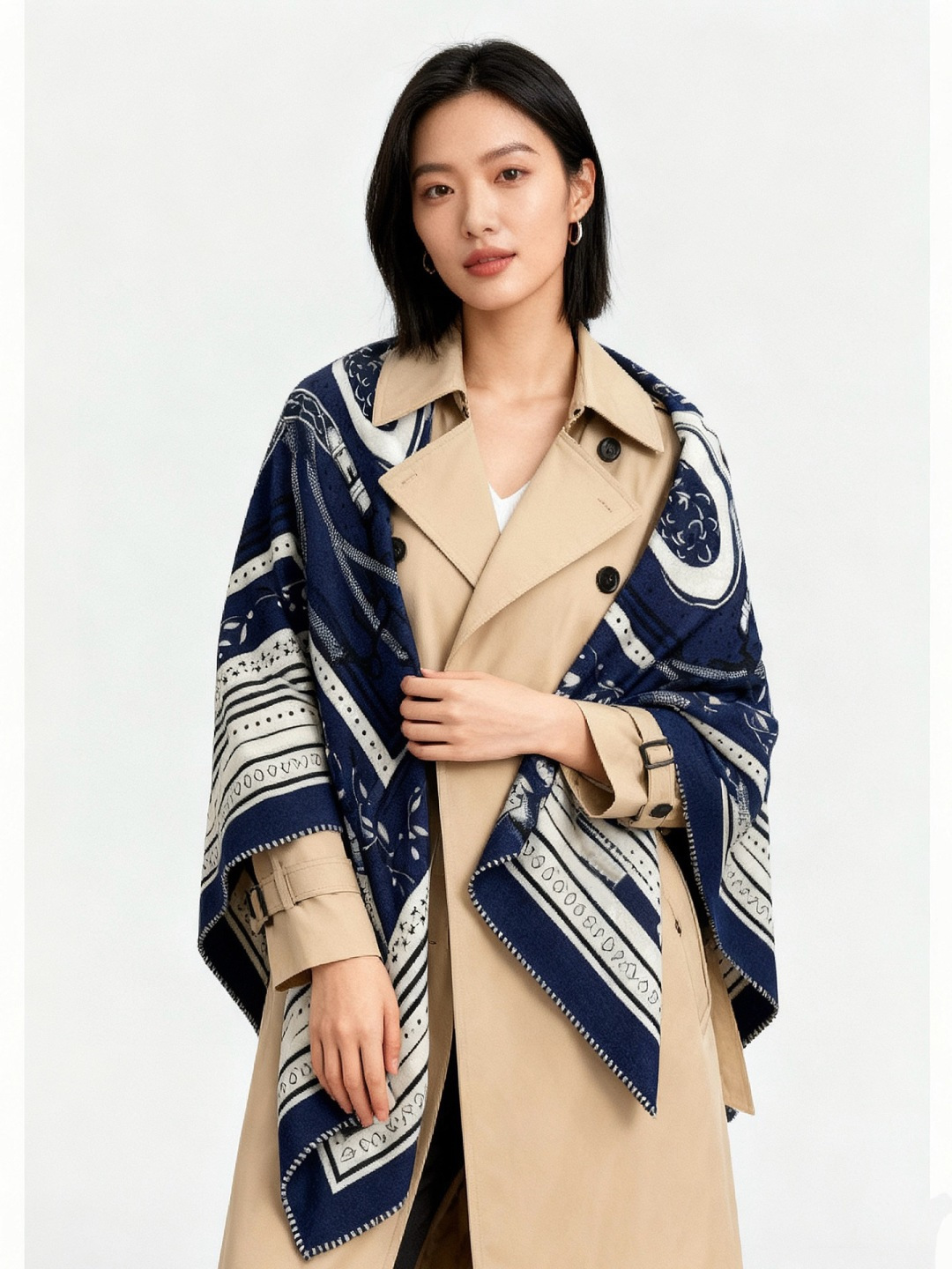 上新💕。丝绒方巾 【爱马仕2025春夏 亚马逊的庆典 Bandana，佩斯利花纹，生机勃勃的图案】（双面